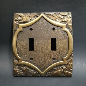 1 Vtg Amerock Monterey Two-Toggle Light Switch Plate Antique Hammered Brass Look
